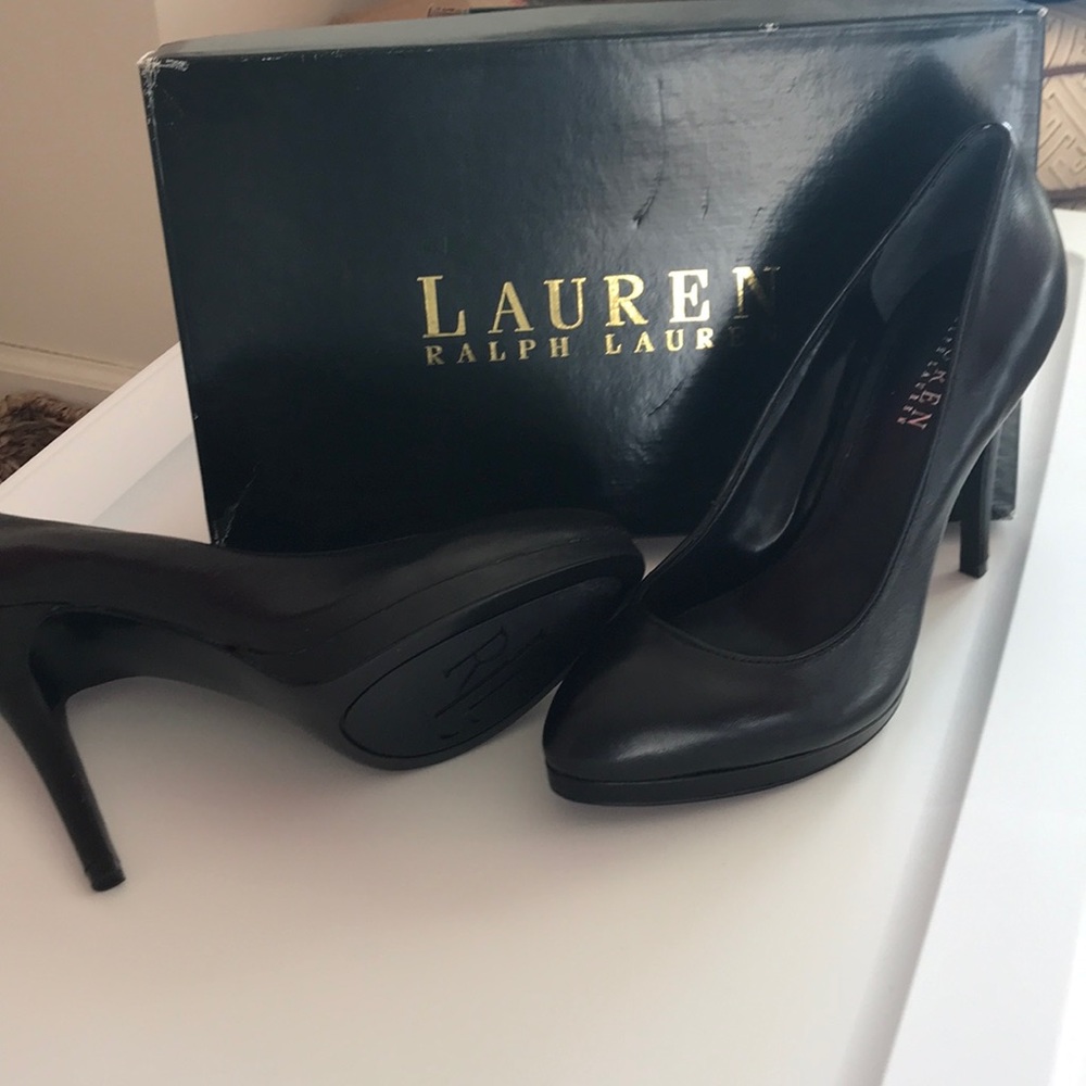 Stylish Ralph Lauren pumps